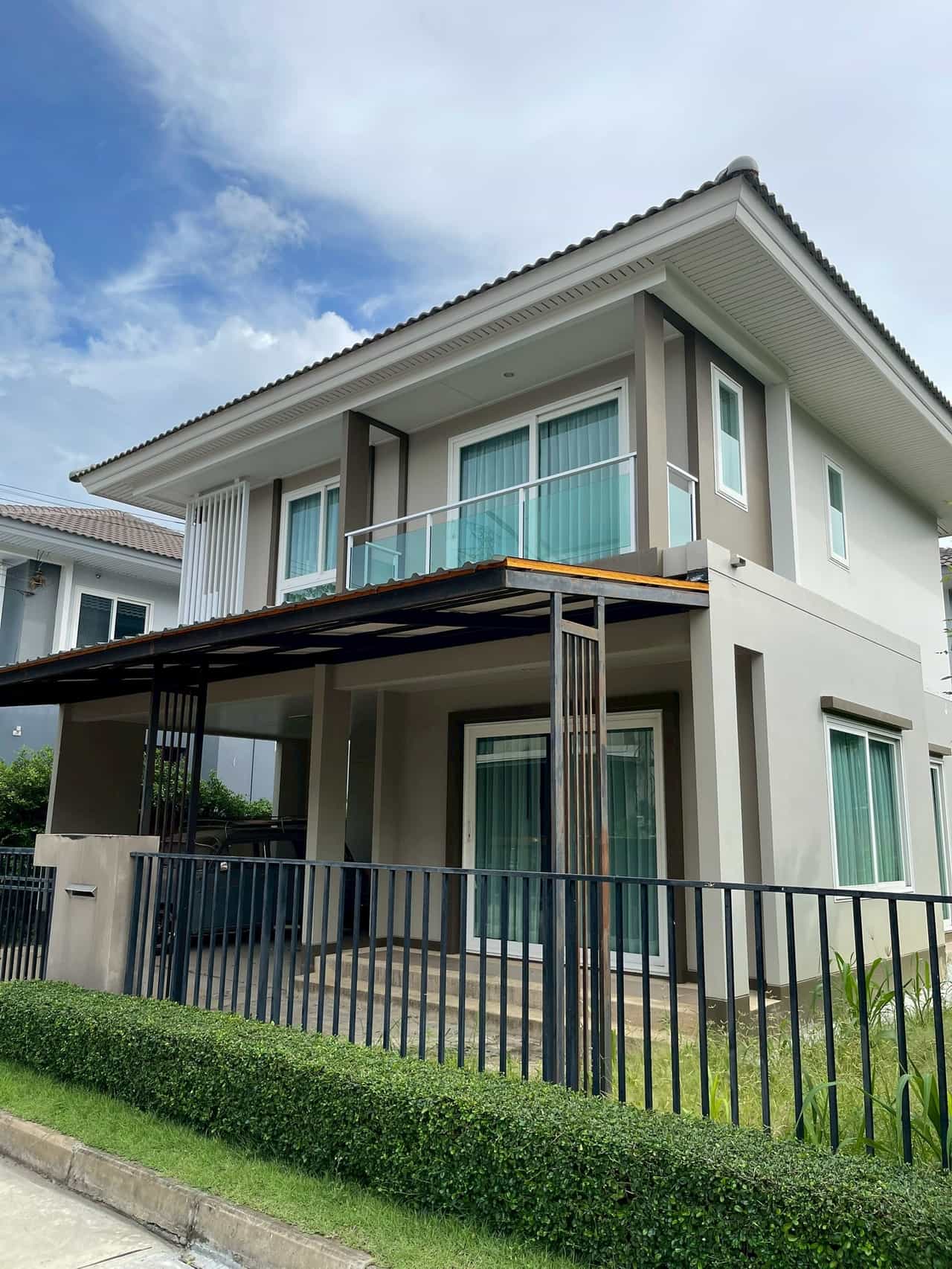 บ้านเดี่ยว บุราสิริ บึงหนองโคตร – เฟอร์ครบ