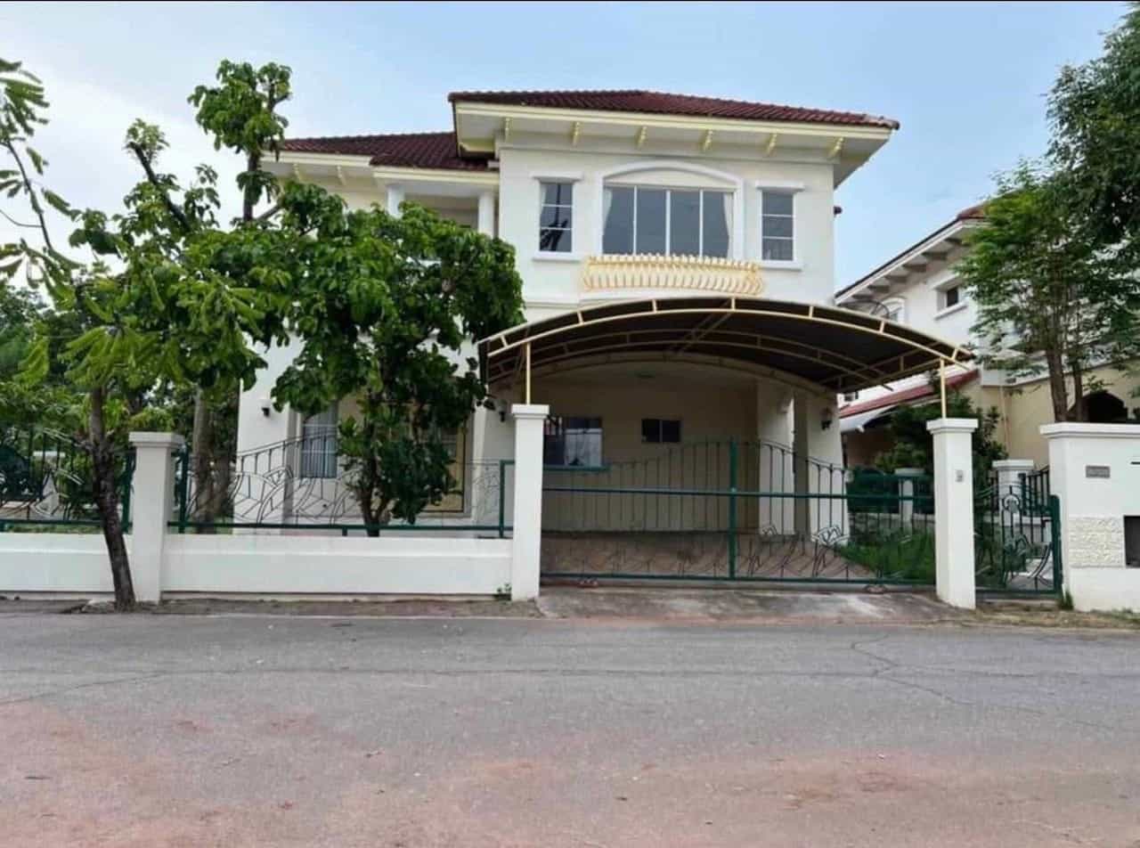 บ้านเดี่ยว Land & House Park – หลังใหญ่ เฟอร์ครบพร้อมอยู่