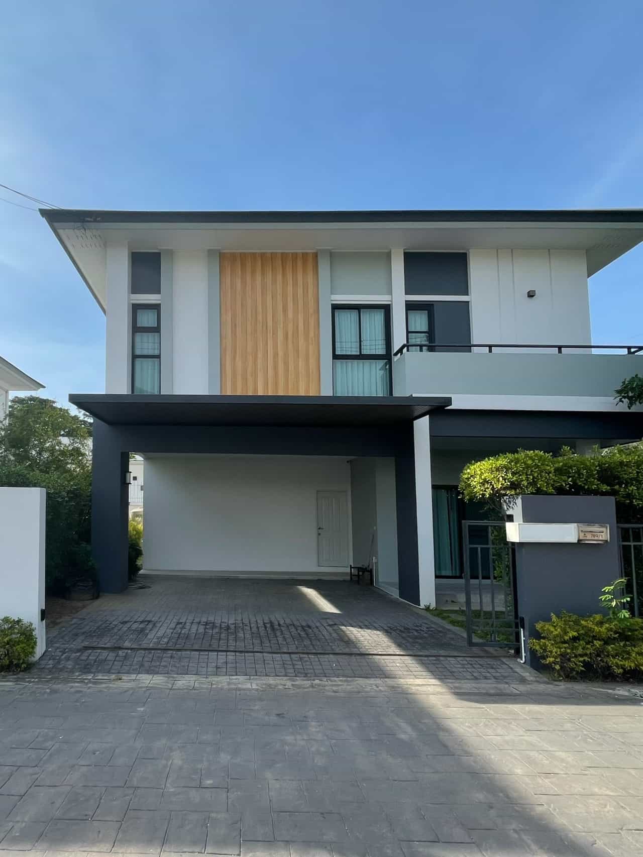 บ้านเดี่ยว T Space ร.8 – หลังใหญ่